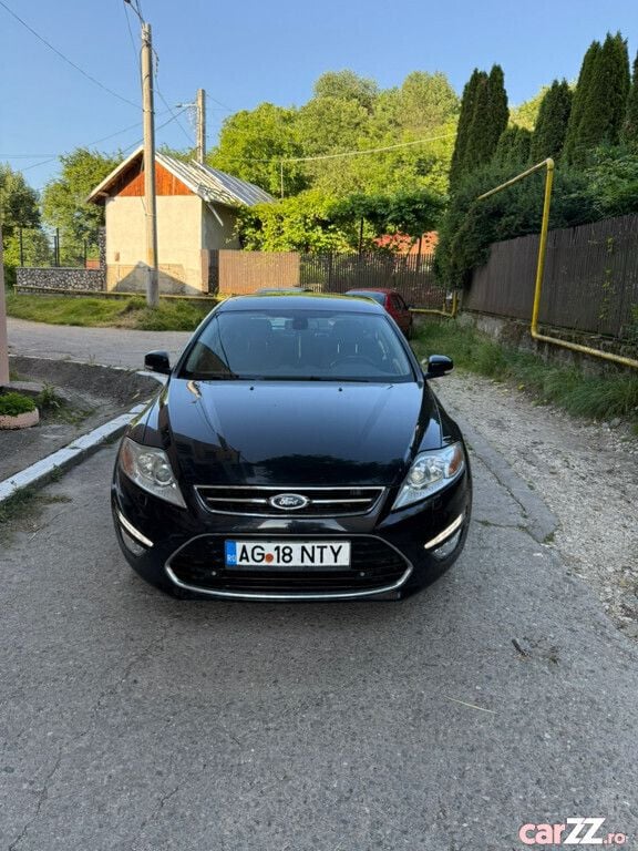 Negru Utilizat 2012 Ford Mondeo Berlinǎ | 5.999 EUR (Preț OK) - Imagine 1/4