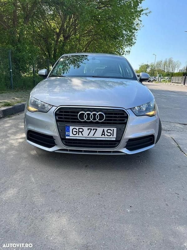 Gri Utilizat 2014 Audi A1 Sportback Attraction Hatchback | 7.200 EUR - Imagine 1/4