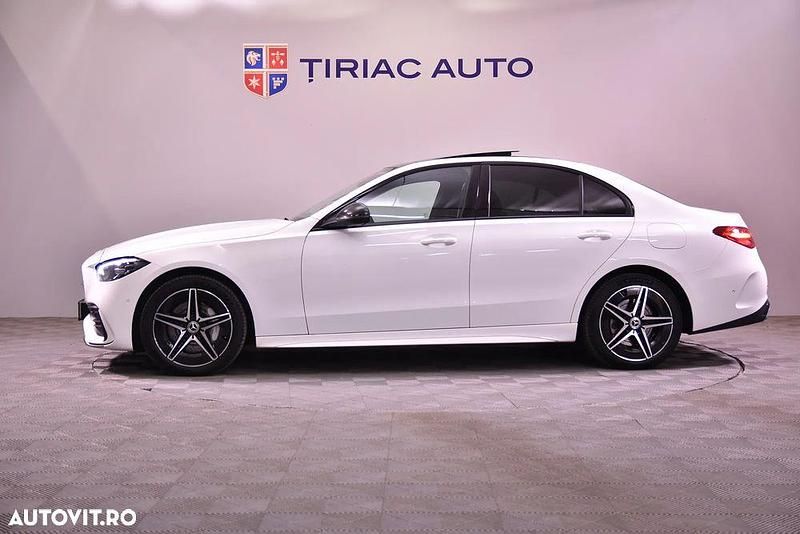 Second-hand Mercedes C300e AMG line 313 CP (230 kW) 2022 Culoarealb Berlinǎ