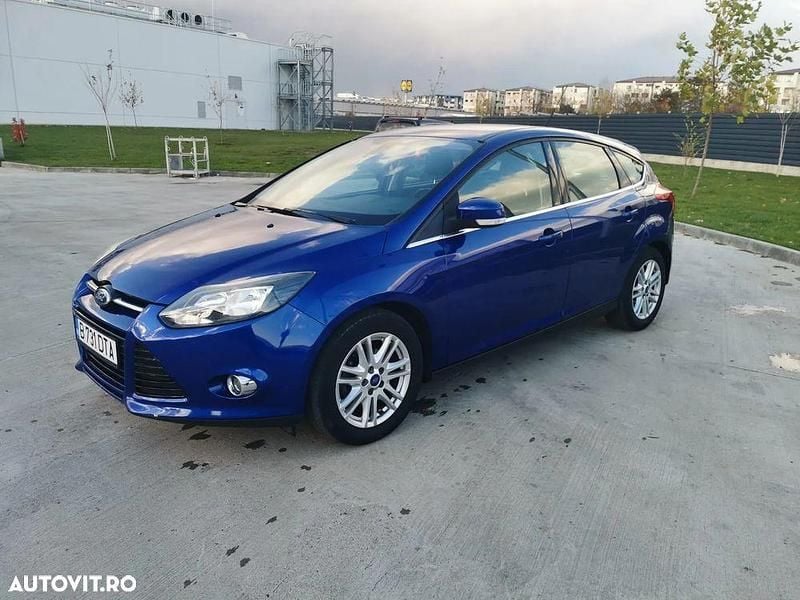 Albastru Utilizat 2014 Ford Focus Titanium Hatchback | 5.250 EUR (Preț bun) - Imagine 1/4