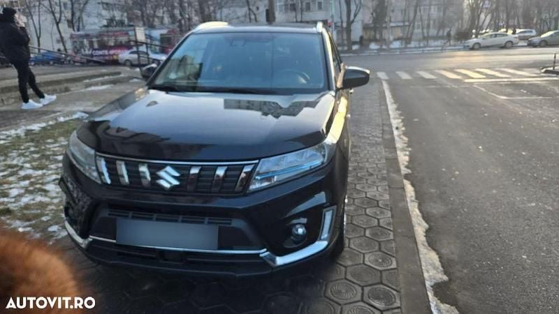 Second-hand Suzuki Vitara 129 CP (94 kW) 2021 Culoarenegru SUV