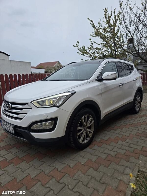 Alb Utilizat 2013 Hyundai Santa Fe SUV | 9.800 EUR (Preț bun) - Imagine 1/4
