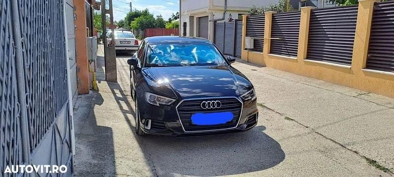Culoarenegru Utilizat 2017 Audi A3 Berlinǎ | 12.990 EUR (Preț OK) - Imagine 1/4
