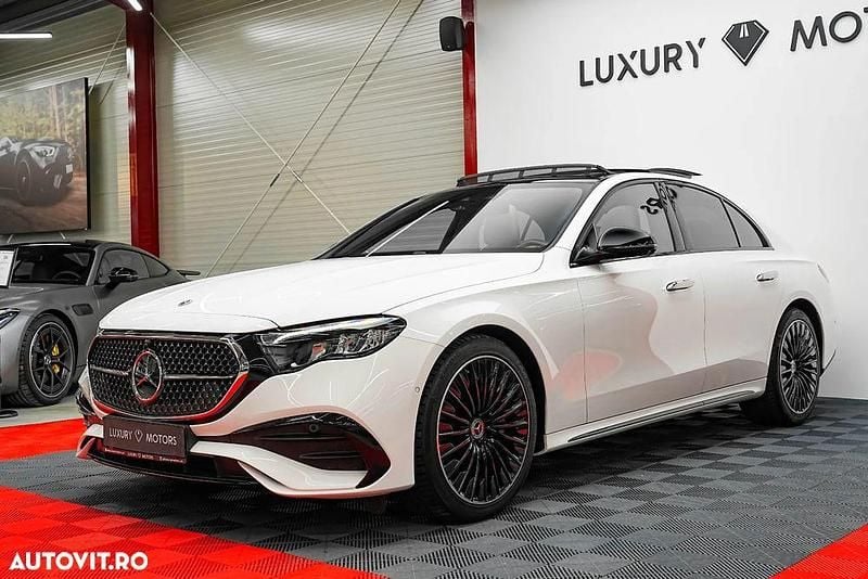 Culoarealb Utilizat 2024 Mercedes E200 AMG line Berlinǎ | 69.454 EUR - Imagine 1/4
