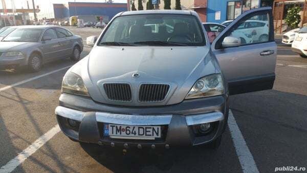 Second-hand Kia Sorento 140 CP (102 kW) 2003 Argintiu SUV