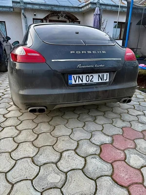 Second-hand Porsche Panamera Turbo 48 CP (35 kW) 2010 Berlinǎ