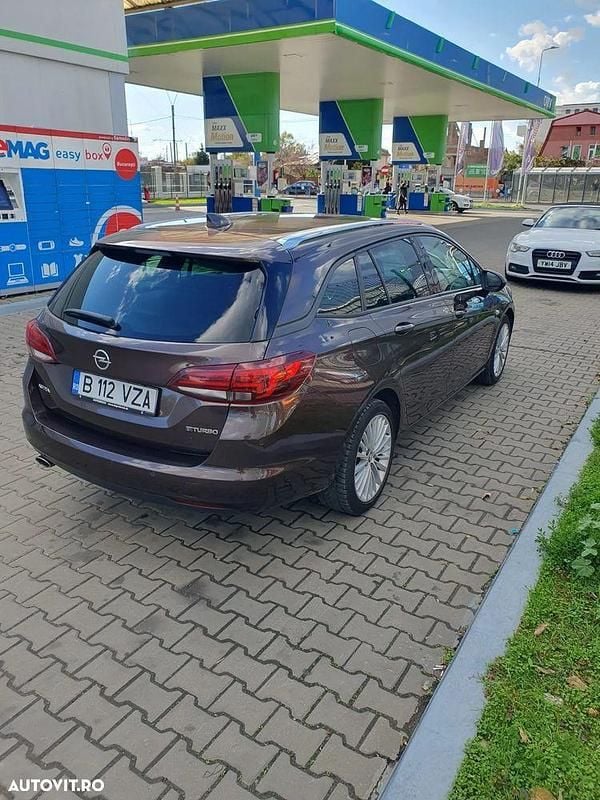 Second-hand Opel Astra 160 CP (117 kW) 2017 Culoaremaro Break