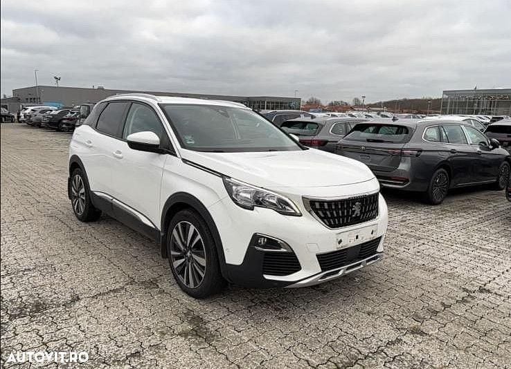 Second-hand Peugeot 3008 Allure 131 CP (96 kW) 2018 Culoarealb SUV