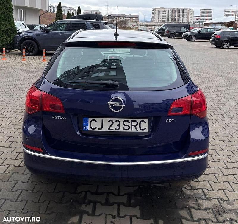 Second-hand Opel Astra Sport 110 CP (80 kW) 2012 Culoarealbastru Break
