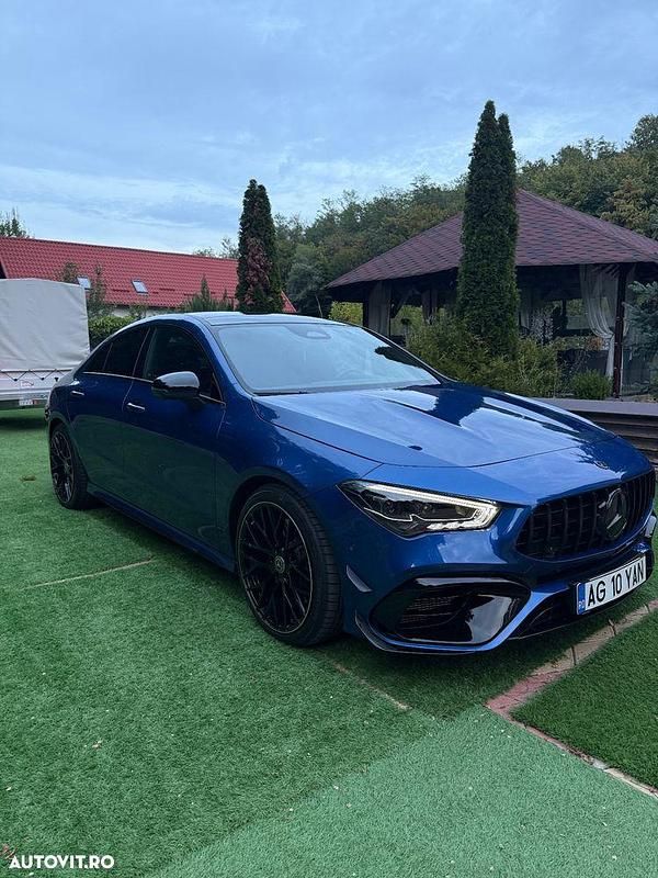 Culoarealbastru Utilizat 2024 Mercedes CLA250 Berlinǎ | 49.500 EUR (Preț bun) - Imagine 1/4