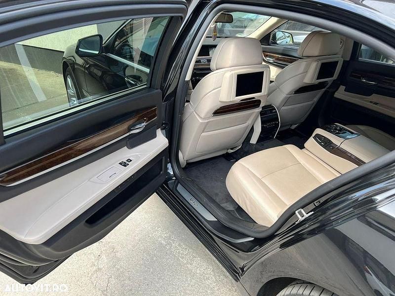 Culoarenegru Utilizat 2011 BMW 760L Berlinǎ | 18.500 EUR - Imagine 1/4