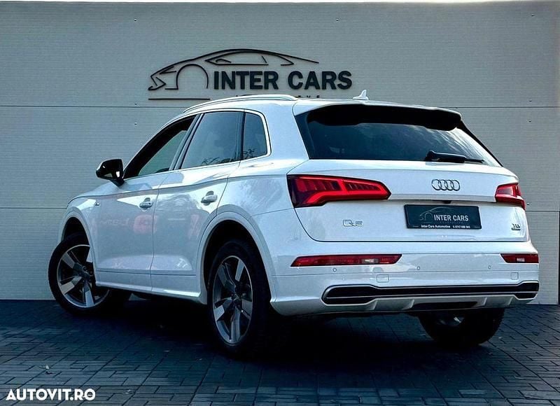 Second-hand Audi Q5 Comfort 190 CP (139 kW) 2018 Culoarealb SUV