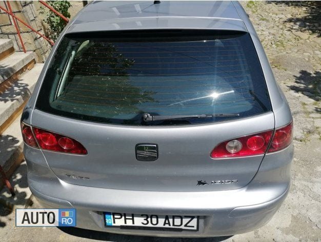 Argintiu Utilizat 2004 Seat Ibiza Berlinǎ | 1.750 EUR (Preț OK) - Imagine 1/4