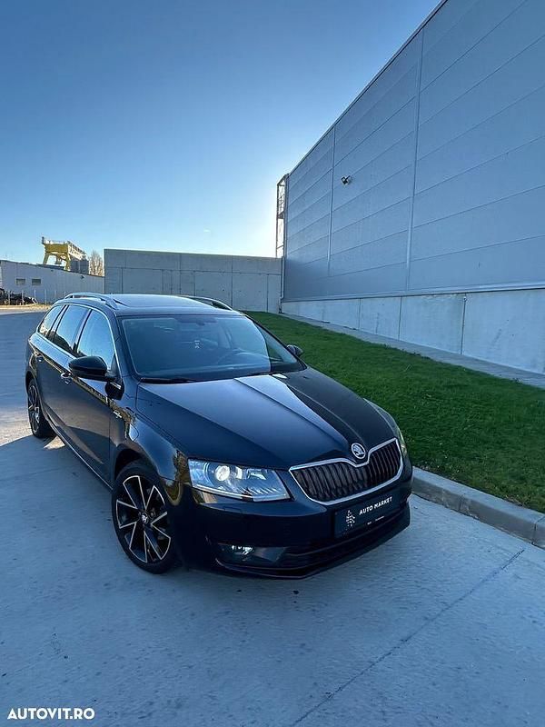 Culoarenegru Utilizat 2016 Skoda Octavia LAURIN & KLEMENT Break | 9.750 EUR (Super Preț) - Imagine 1/4