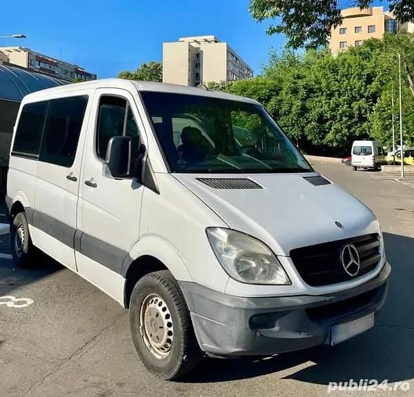 Alb Utilizat 2010 Mercedes Sprinter Van | 5.500 EUR (Super Preț) - Imagine 1/4