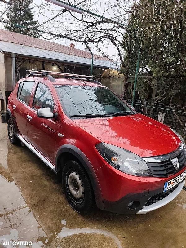 Second-hand Dacia Sandero Stepway 85 CP (62 kW) 2011 Culoarerosu Hatchback