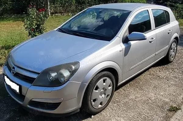 Utilizat 2004 Opel Astra Hatchback | 1.200 EUR (Preț bun) - Imagine 1/4