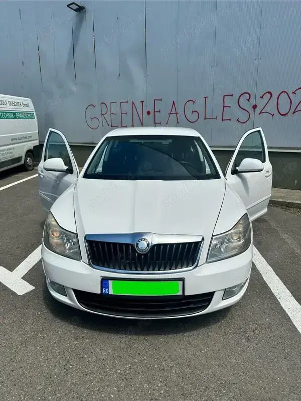 Utilizat 2010 Skoda Octavia Berlinǎ | 4.600 EUR (Preț OK) - Imagine 1/4