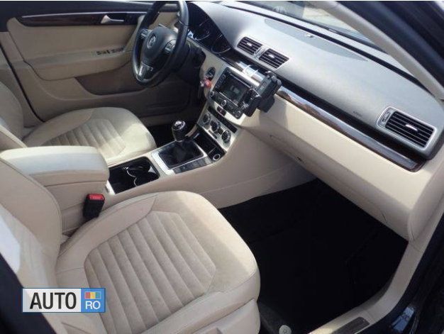 Maro Utilizat 2014 VW Passat Break | 10.500 EUR (Scump) - Imagine 1/3