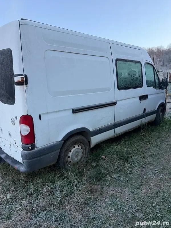 Utilizat 2008 Nissan Interstar Van | 1.700 EUR - Imagine 1/2