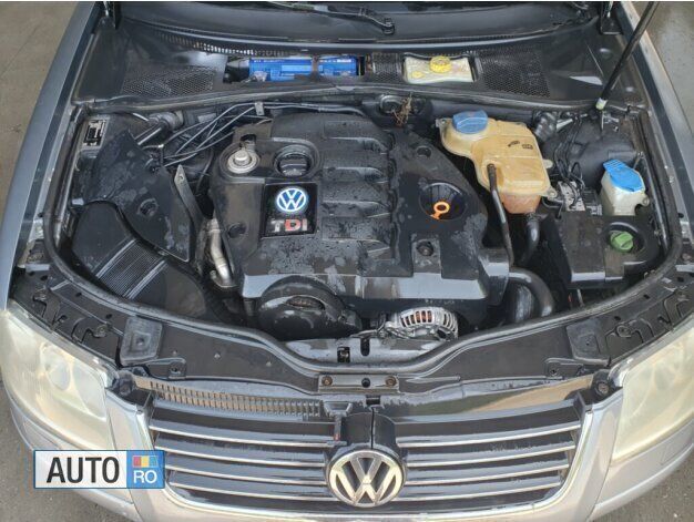 Second-hand VW Passat 2001 Gri Berlinǎ