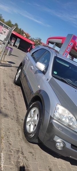 Utilizat 2005 Kia Sorento 2 SUV | 3.350 EUR (Preț OK) - Imagine 1/4