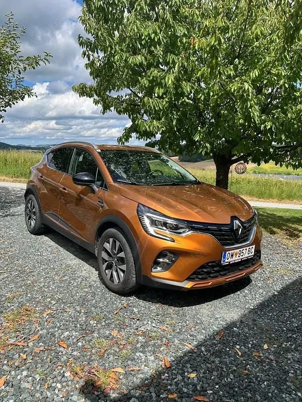 Maro Utilizat 2020 Renault Captur Intens SUV | 14.999 EUR (Puțin scump) - Imagine 1/4