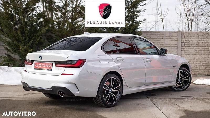 Second-hand BMW 320e Comfort Edition 204 CP (150 kW) 2022 Culoarealb Berlinǎ