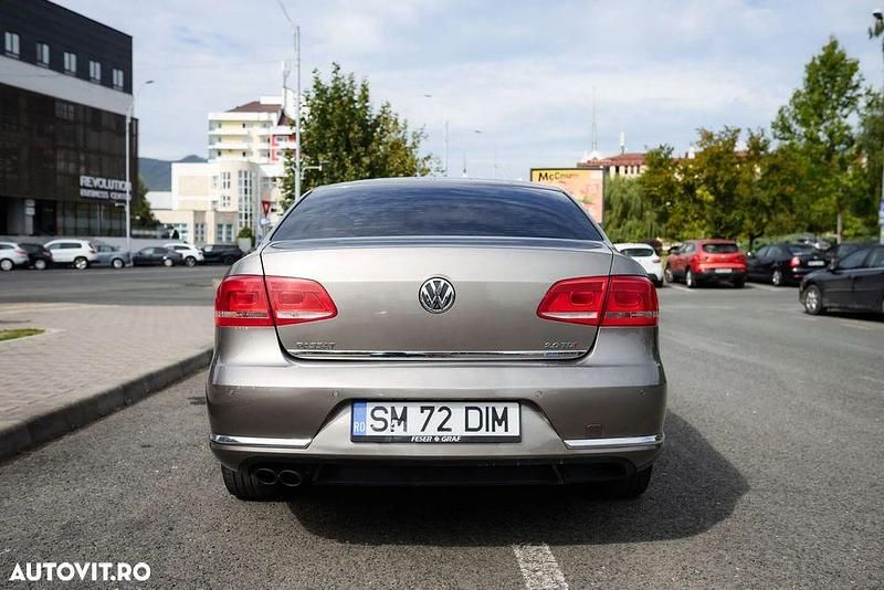 Second-hand VW Passat Comfortline 170 CP (125 kW) 2012 Maro Berlinǎ