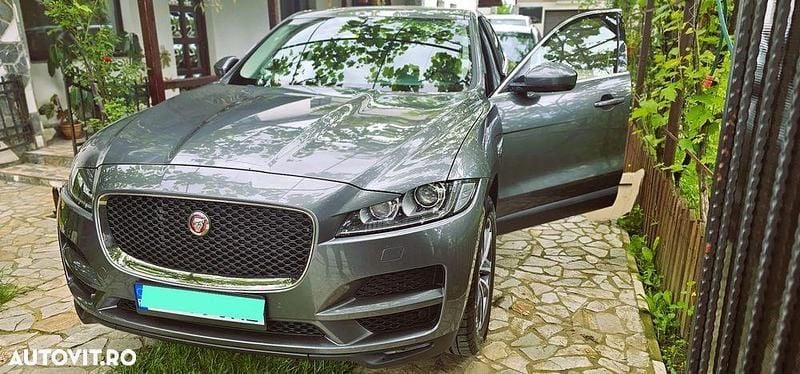 Argint Utilizat 2018 Jaguar F-Pace Portfolio SUV | 20.500 EUR (Preț OK) - Imagine 1/4
