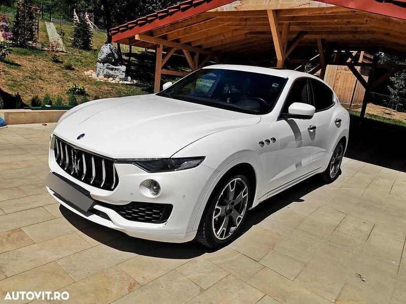 Alb Utilizat 2016 Maserati Levante SUV | 39.000 EUR (Puțin scump) - Imagine 1/4