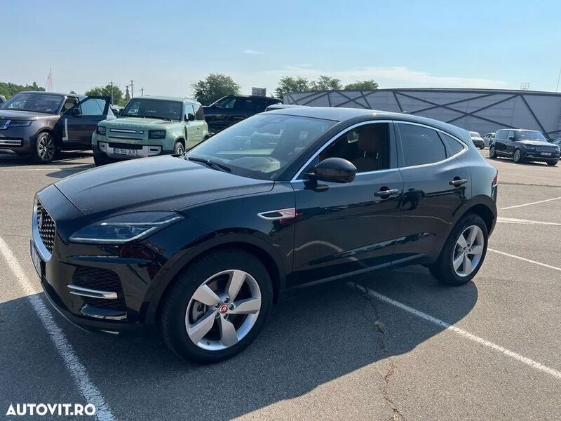Metalic: ultimate black Utilizat 2021 Jaguar E-Pace SE SUV | 34.855 EUR - Imagine 1/4