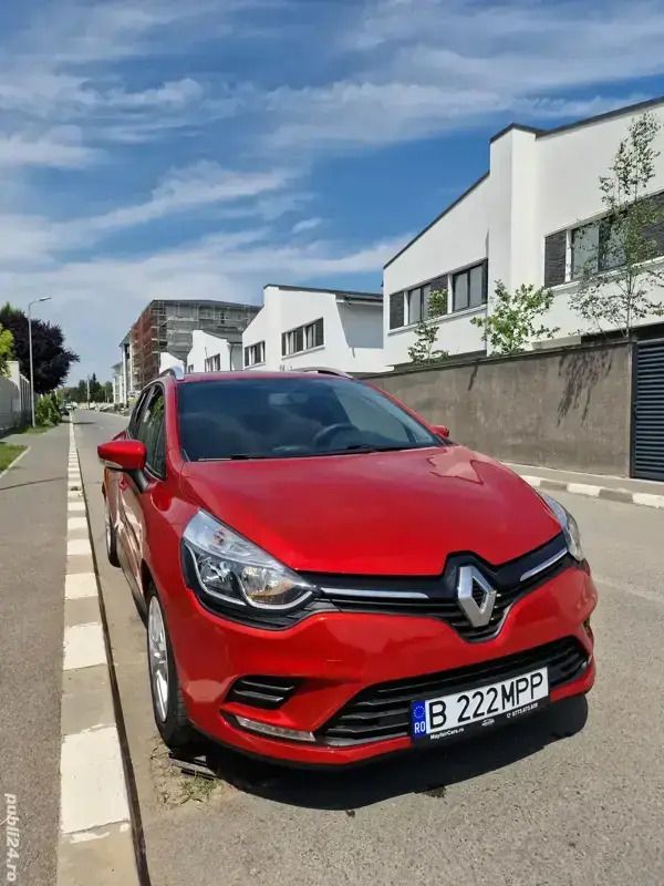 Rosu Utilizat 2019 Renault Clio GrandTour Break | 8.500 EUR (Preț OK) - Imagine 1/4