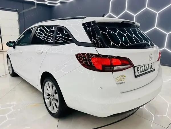 Second-hand Opel Astra Active 110 CP (80 kW) 2016 Culoarealb Break
