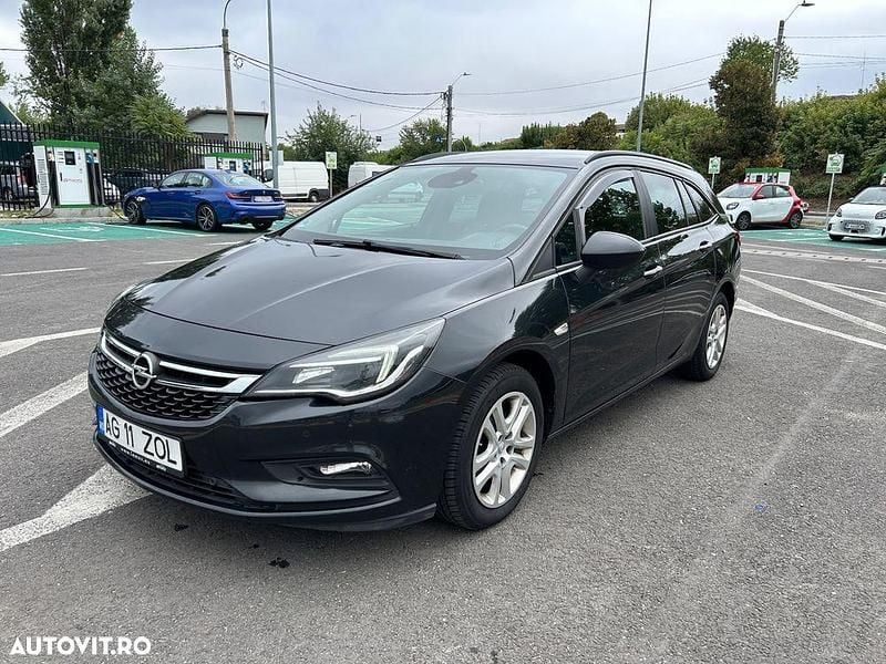 Culoarenegru Utilizat 2016 Opel Astra Break | 7.650 EUR (Preț OK) - Imagine 1/4