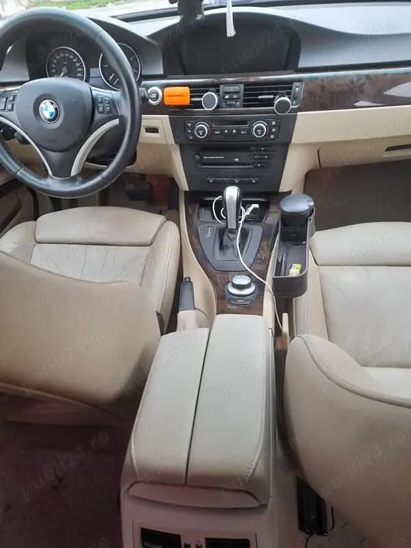 Second-hand BMW 330 231 CP (169 kW) 2007 Berlinǎ