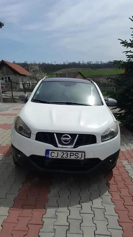 Second-hand 2011 Nissan Qashqai SUV | 5.600 EUR (Preț OK) - Imagine 1/4
