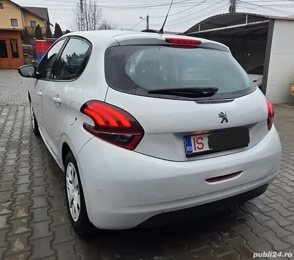Second-hand Peugeot 208 86 CP (63 kW) 2016 Alb Hatchback