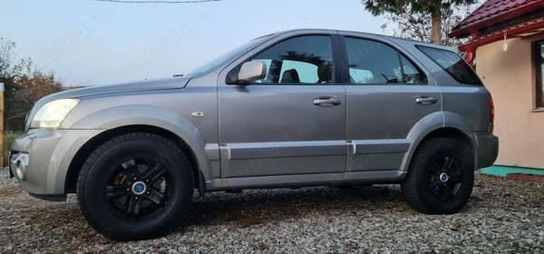 Gri Utilizat 2002 Kia Sorento 2 SUV | 2.550 EUR (Preț OK) - Imagine 1/4