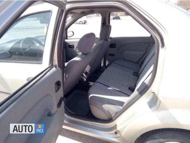 Second-hand Dacia Logan 75 CP (55 kW) 2005 Gri Berlinǎ