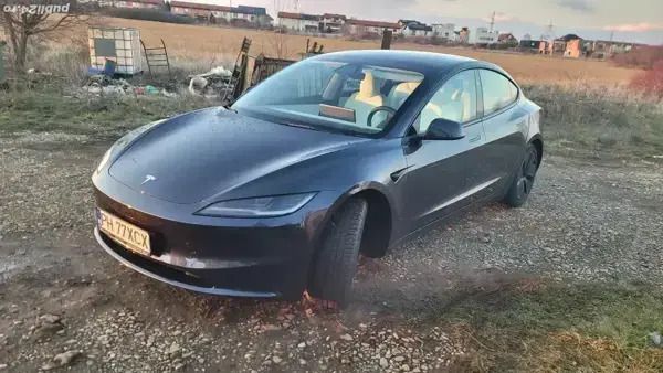 Utilizat 2024 Tesla Model 3 Long Range Berlinǎ | 45.000 EUR - Imagine 1/4