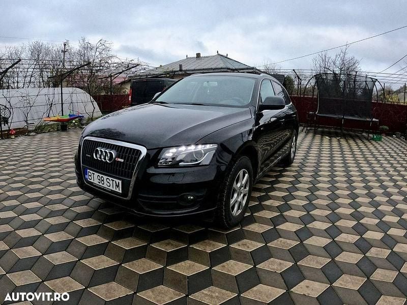 Culoarenegru Utilizat 2011 Audi Q5 SUV | 9.000 EUR (Preț bun) - Imagine 1/4