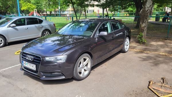 Utilizat 2013 Audi A5 Coupe | 12.000 EUR (Preț bun) - Imagine 1/4