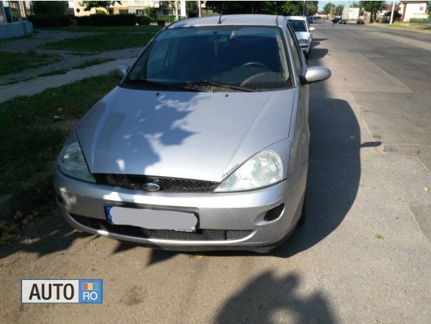 Second-hand Ford Focus 101 CP (74 kW) 2001 Gri Hatchback