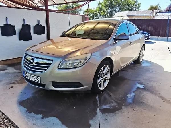 Second-hand Opel Insignia 131 CP (96 kW) 2009 Berlinǎ