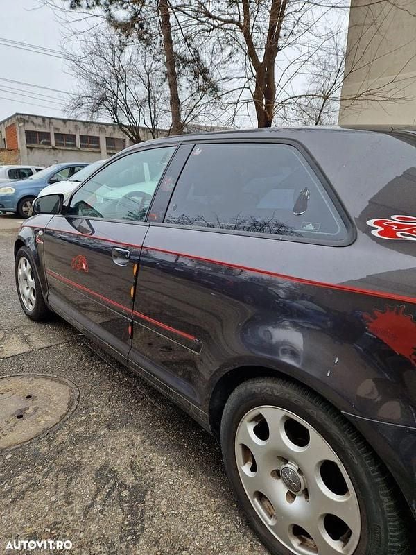 Second-hand Audi A3 105 CP (77 kW) 2007 Culoarenegru Cabrio