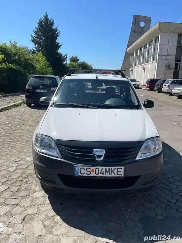 Utilizat 2011 Dacia Logan Berlinǎ | 900 EUR - Imagine 1/4