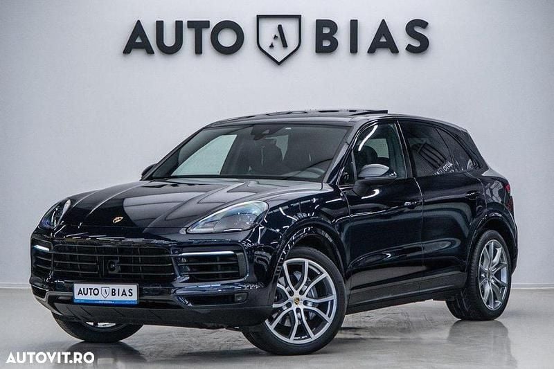 Culoarealbastru Utilizat 2018 Porsche Cayenne SUV | 42.950 EUR (Super Preț) - Imagine 1/4