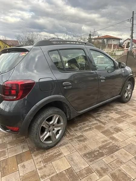 Second-hand Dacia Sandero Stepway 90 CP (66 kW) 2019