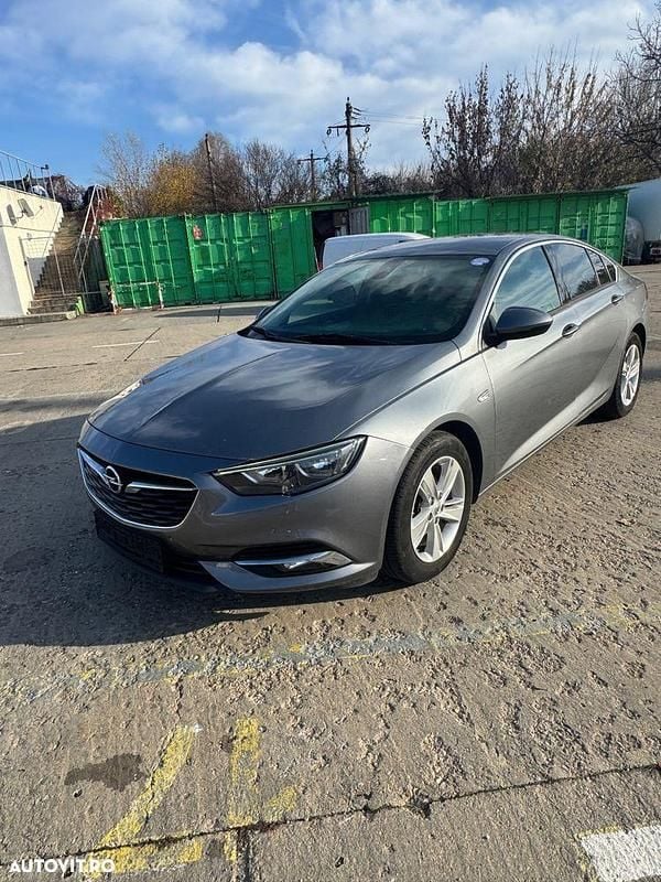 Culoarenegru Utilizat 2019 Opel Insignia Business Edition Berlinǎ | 11.499 EUR (Preț OK) - Imagine 1/4